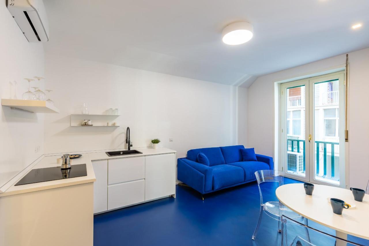 Piazza Municipio Apartments By Wonderful Italy Наполи Екстериор снимка