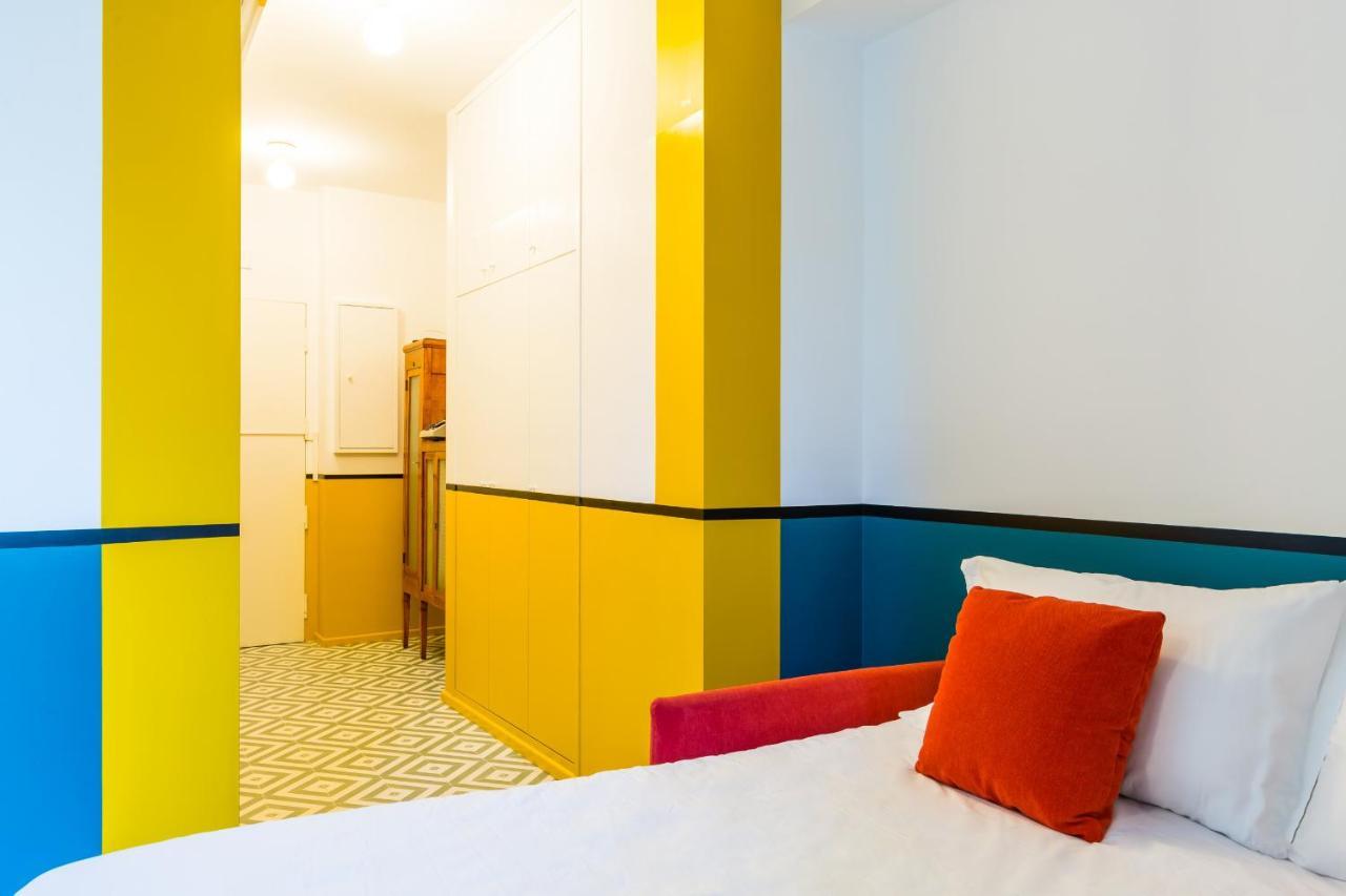 Piazza Municipio Apartments By Wonderful Italy Наполи Екстериор снимка