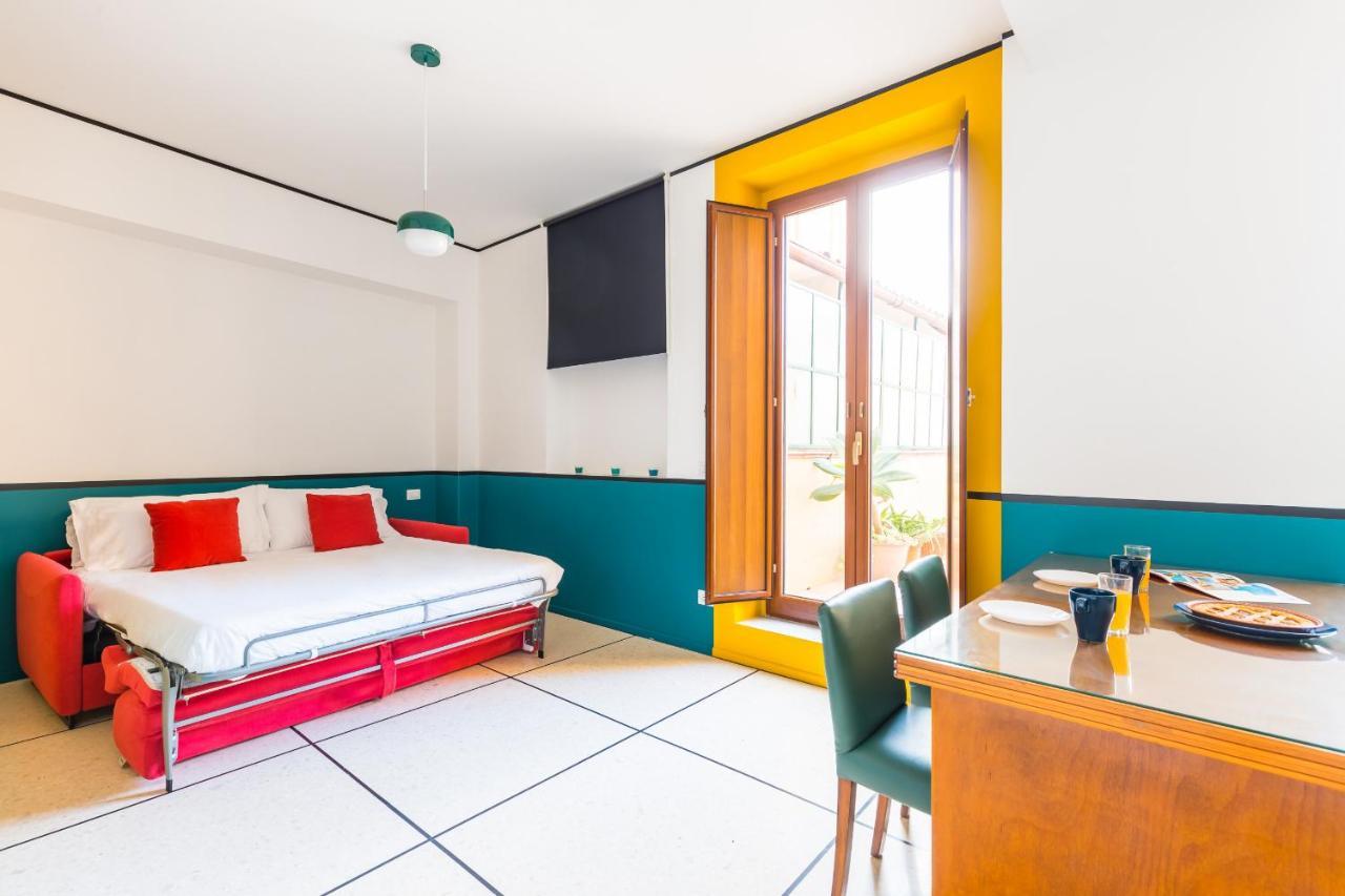 Piazza Municipio Apartments By Wonderful Italy Наполи Екстериор снимка
